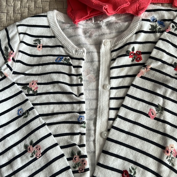 Girl’s H&M sweaters. Size 2-4Y. Set of 6 - Picture 7 of 9